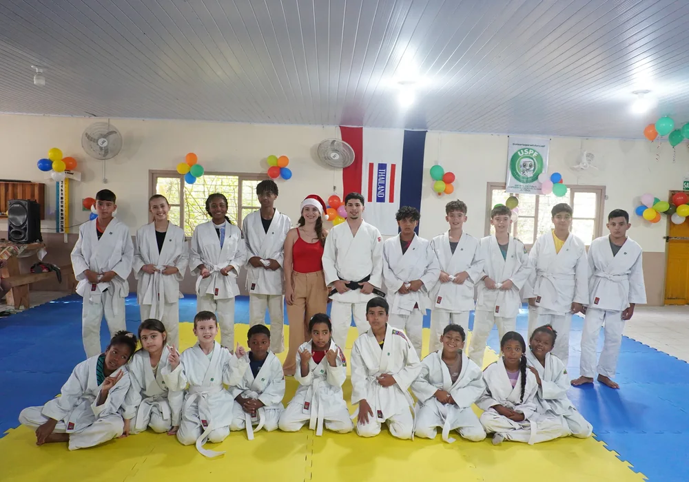 Turma de judo no Espaco Conexao
